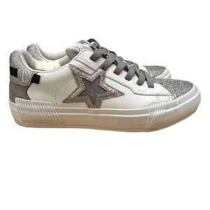 Mark Nason Women’s  Respira Silver Star Sneakers - Size 9